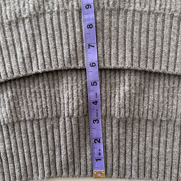 Aritzia Brown Chunky Knit Turtle Neck Sweater - Picture 5 of 6